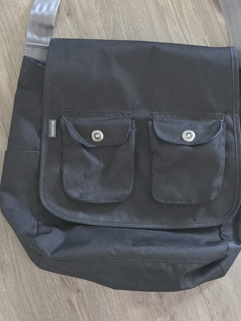 Columbia Azza II Messenger Bag Versatile Unisex Shoulder Crossbody Diaper Bag